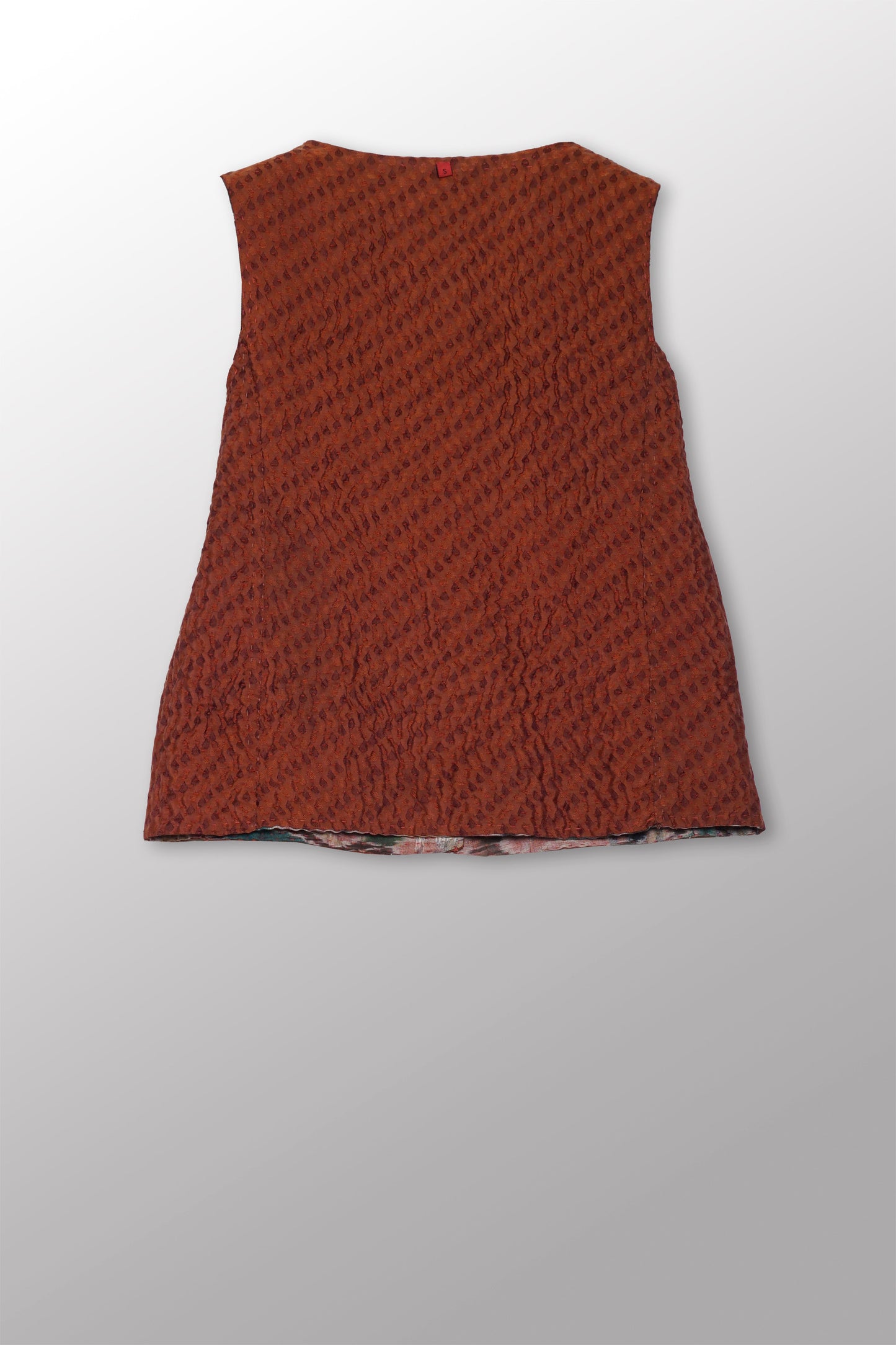 JACQUARD WITH WOVEN KANTHA CREW NECK FITTED VEST - jq5228-0003s -