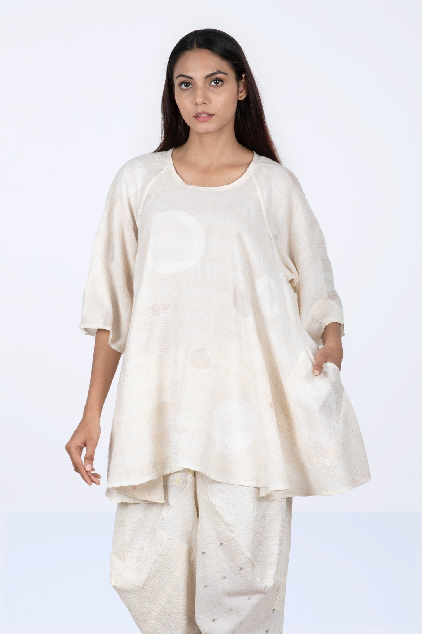 CUT THROUGH DOT AND HOLES KANTHA PUFF SLV. FLARE TOP - cd2543-ivy -