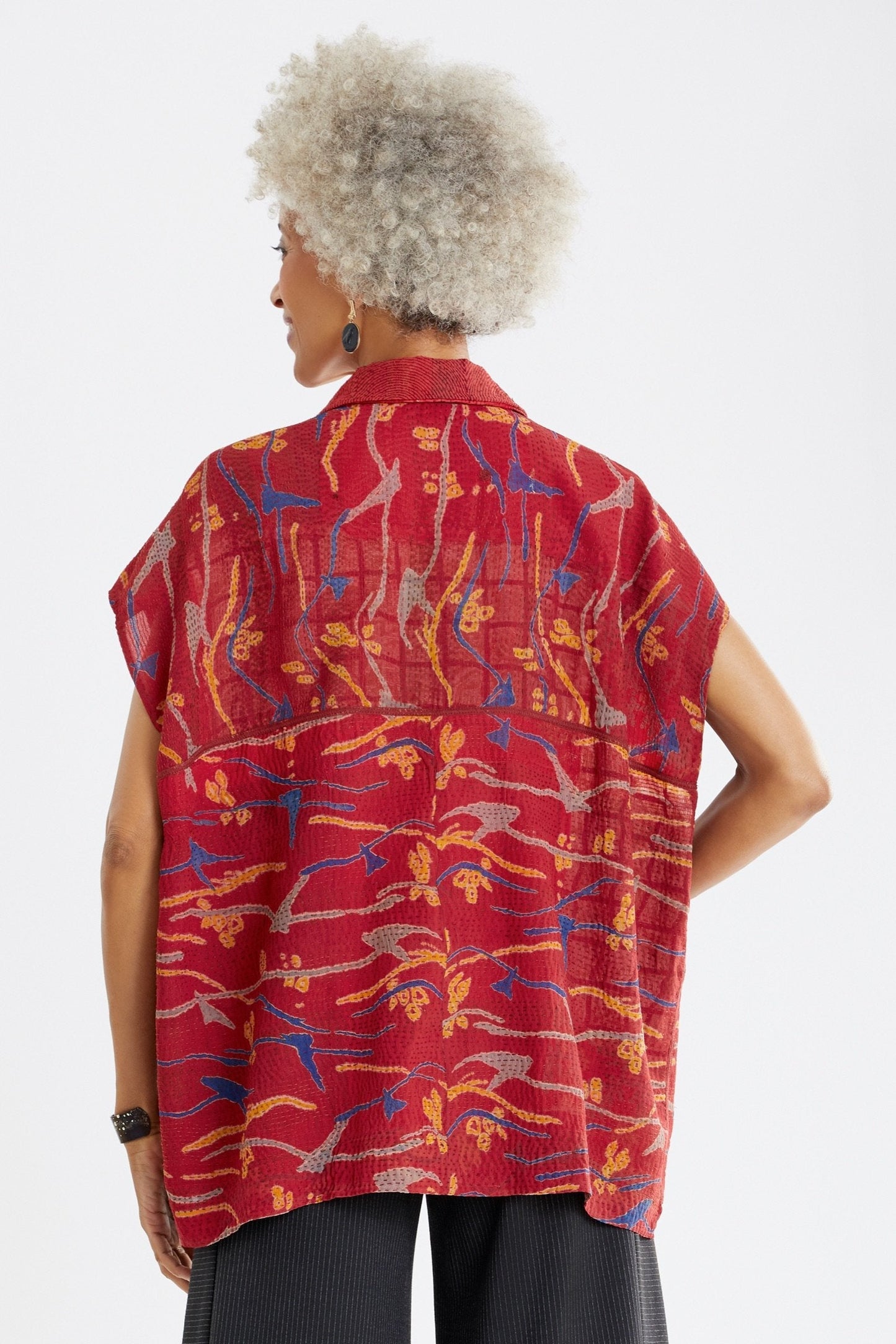 GEORGETTE VINTAGE SILK PATCH KANTHA CAP SLV. SHIRT - gs2530-red -