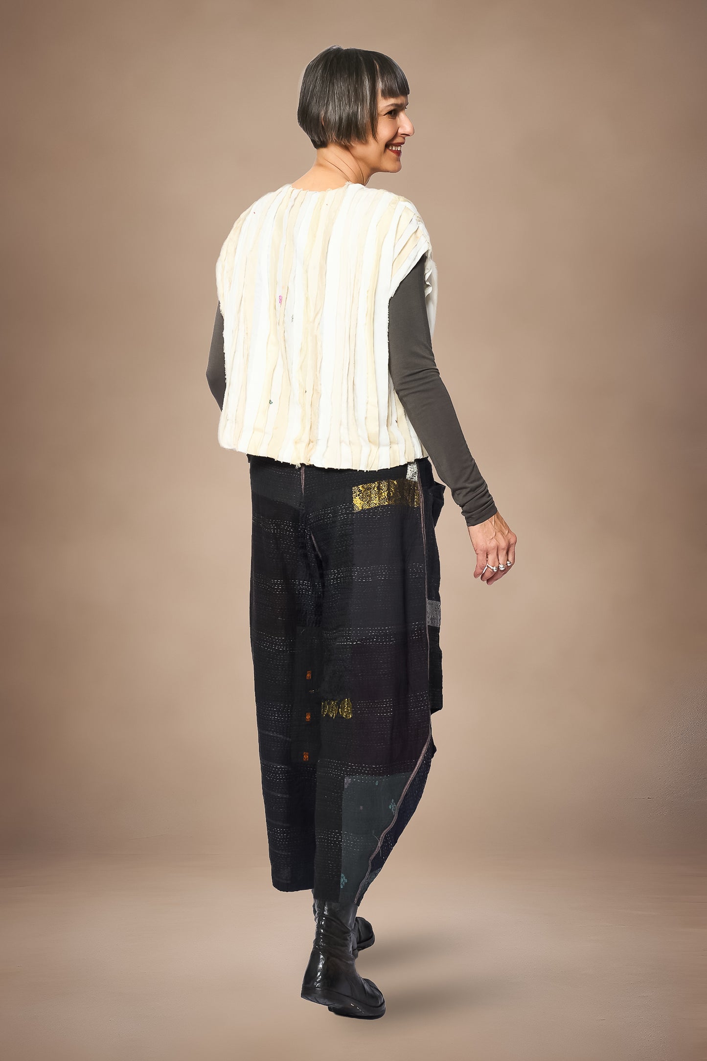 WAVY STRIPE KANTHA WIDE SHOULDER VEST - wv2245-ivy -