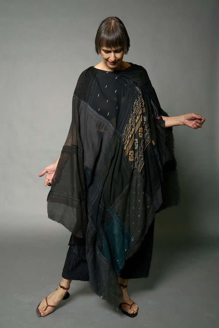 MOSAIC TILE PATCH KANTHA DOUBLE SCARF PONCHO - mt1j112-blk -