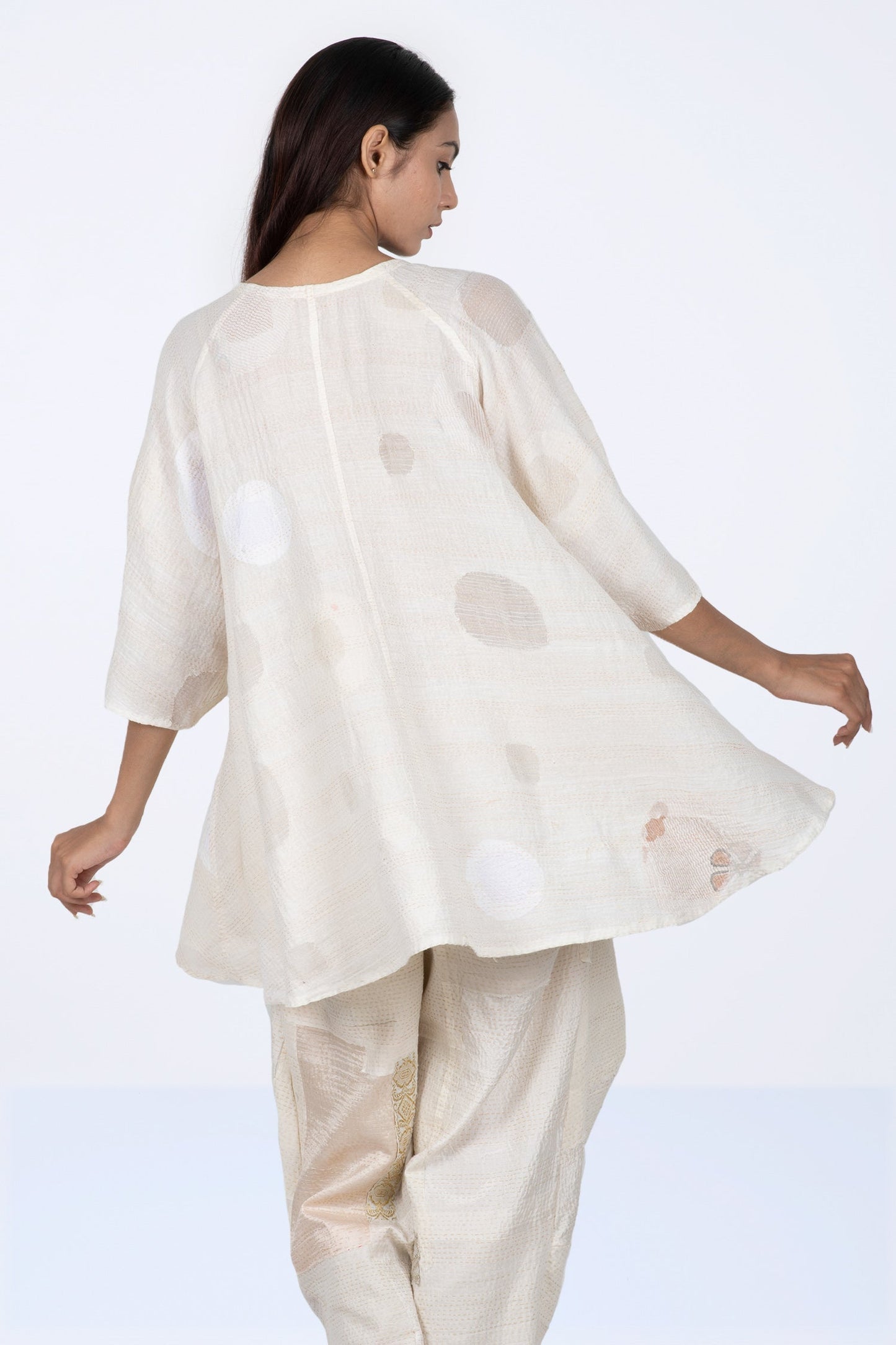 CUT THROUGH DOT AND HOLES KANTHA PUFF SLV. FLARE TOP - cd2543-ivy -