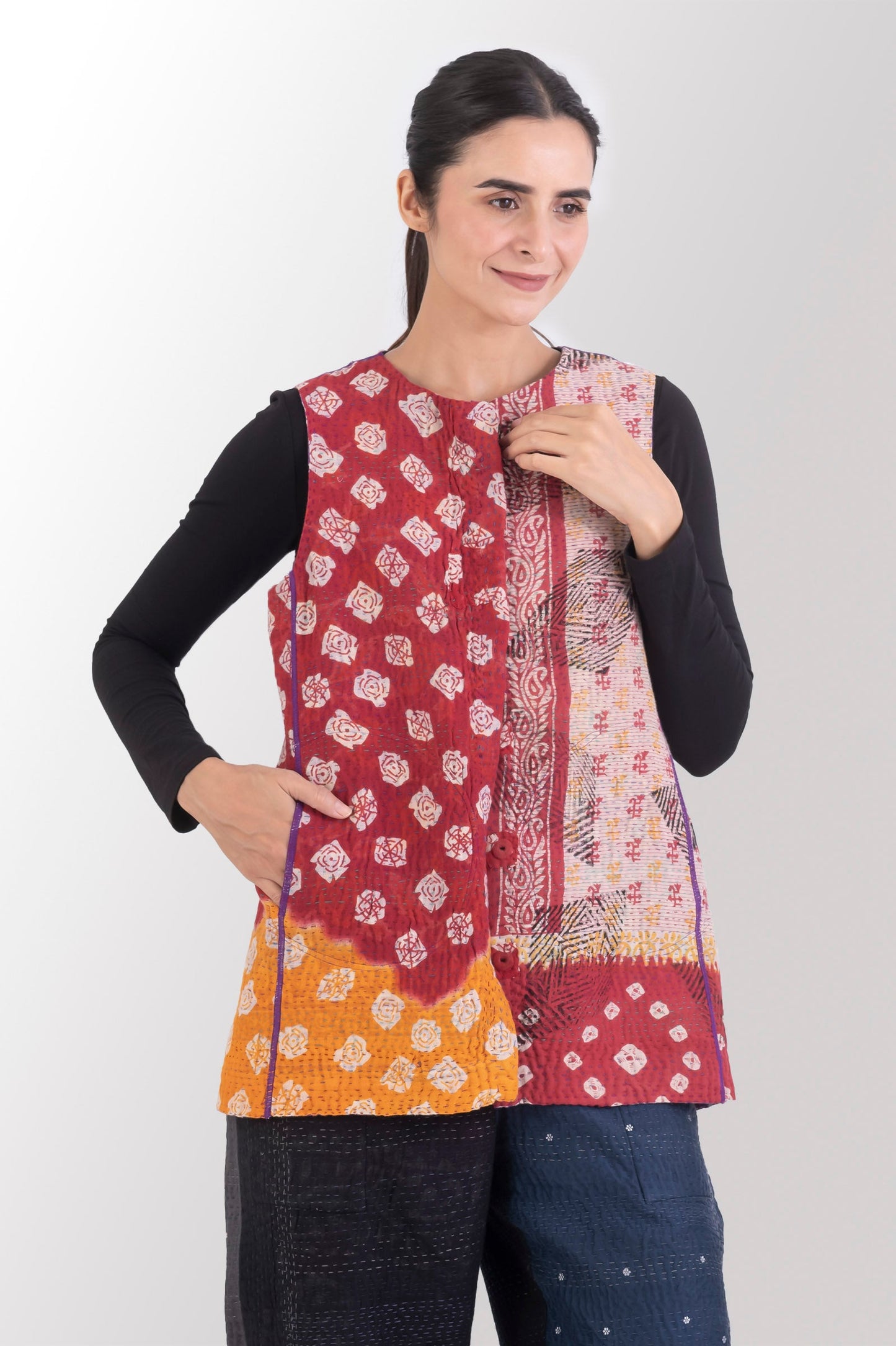 VINTAGE COTTON KANTHA CREW NECK FITTED VEST MEDIUM - cv4233-0002m -