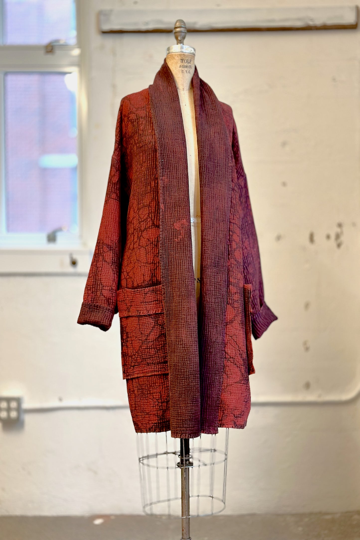 MUD DYE RIPPLE KANTHA SHAWL COAT - yp4350-red -