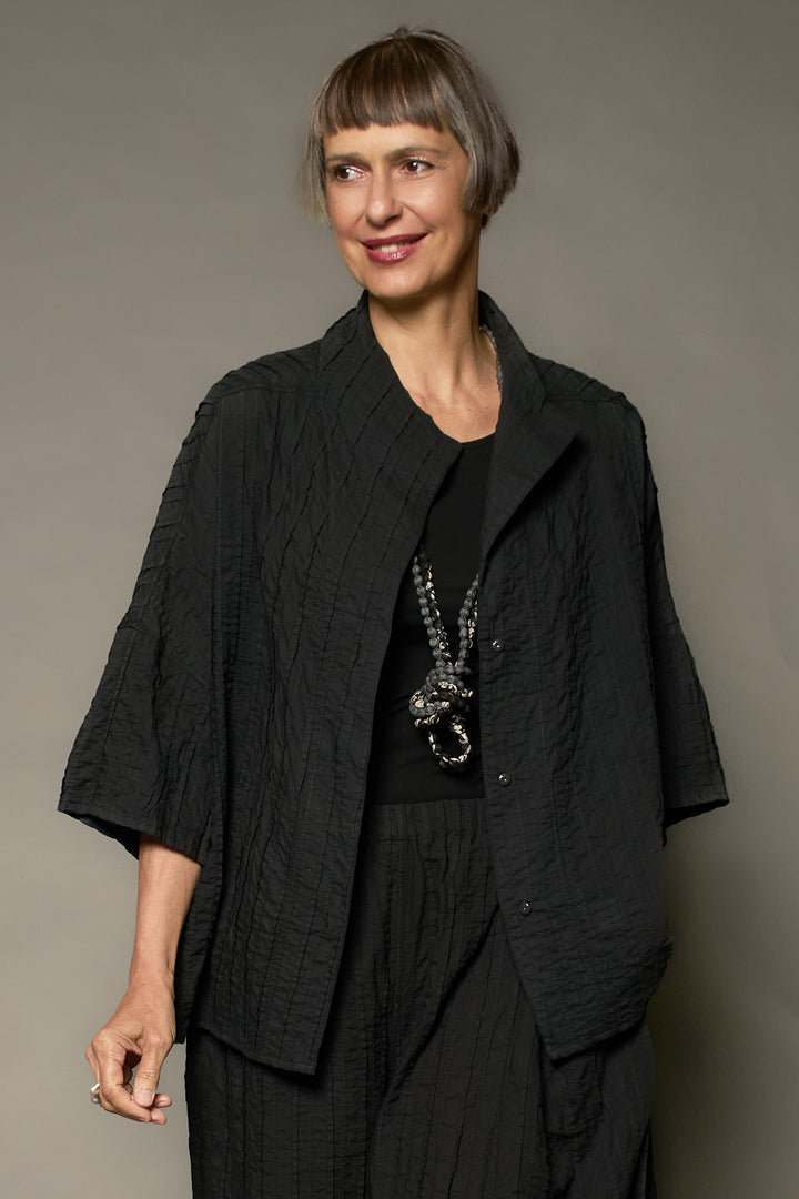 RIPPLE TUCK SOLID HIGHT NECK TOP - trs1t107-blk -