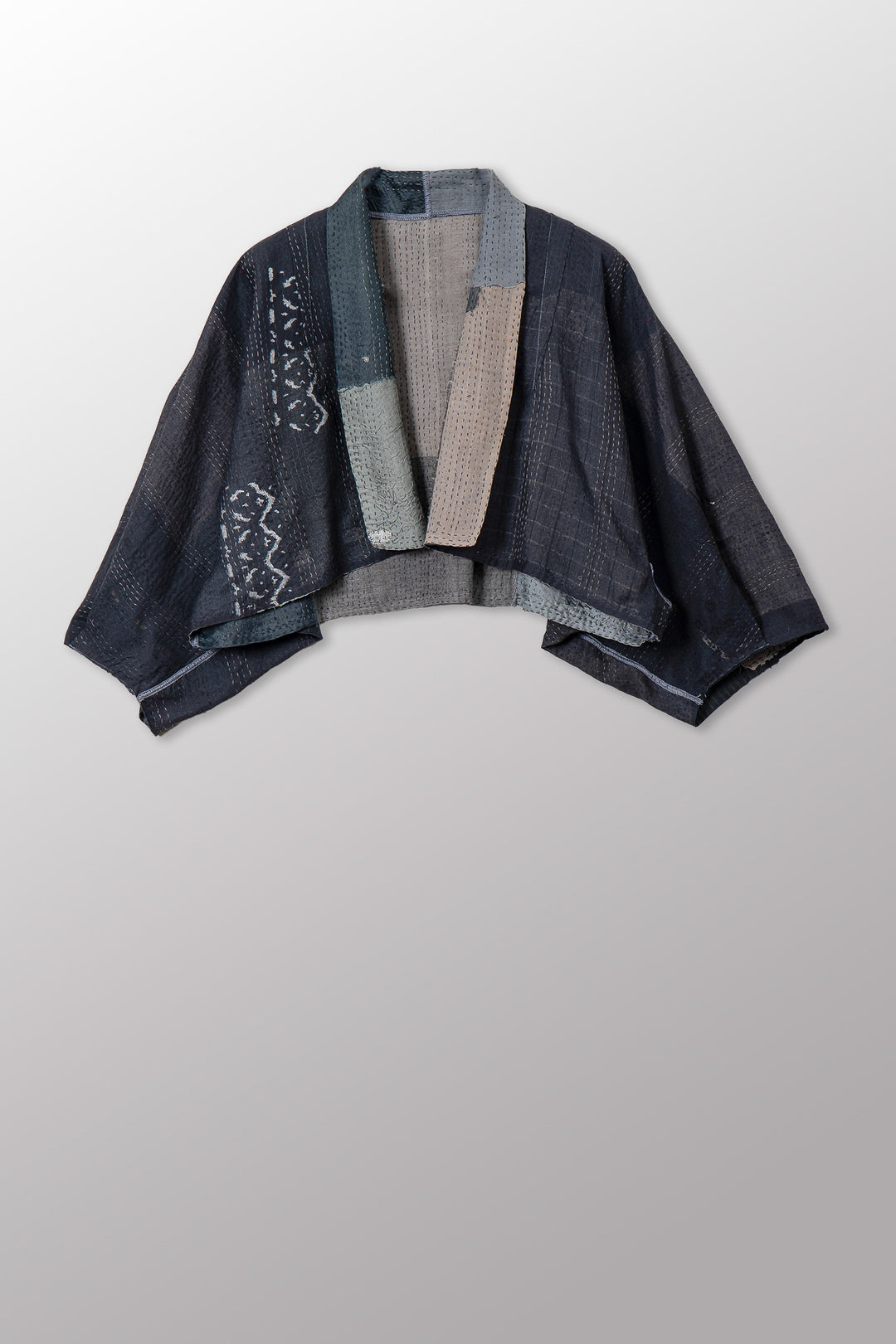 MOSAIC FRAY PATCH KANTHA PUFF SLV. SHRUG - zb2062-gry -