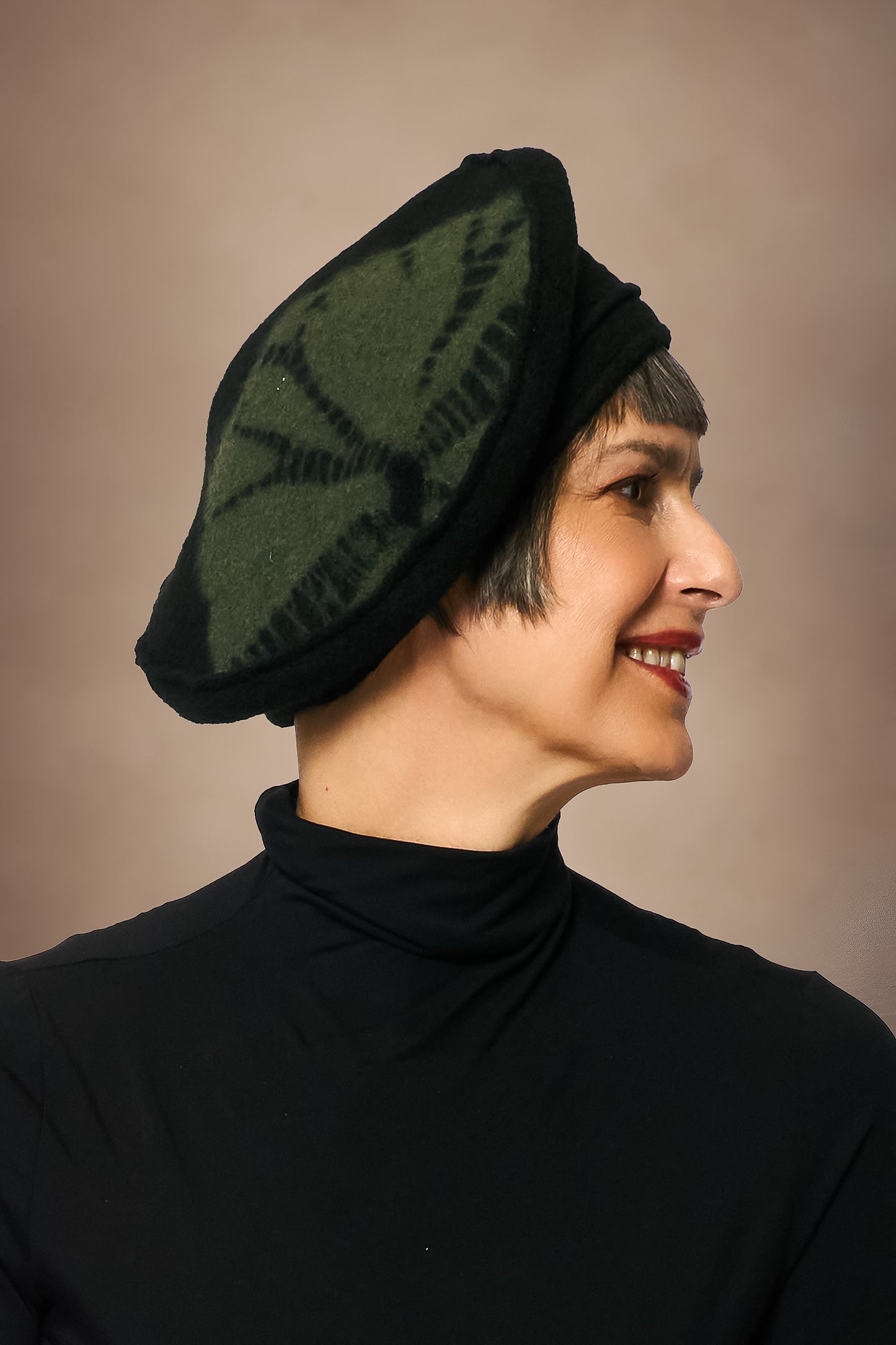 CIRCLE TIE DYE BOILED WOOL BERET - tw1896-blk -