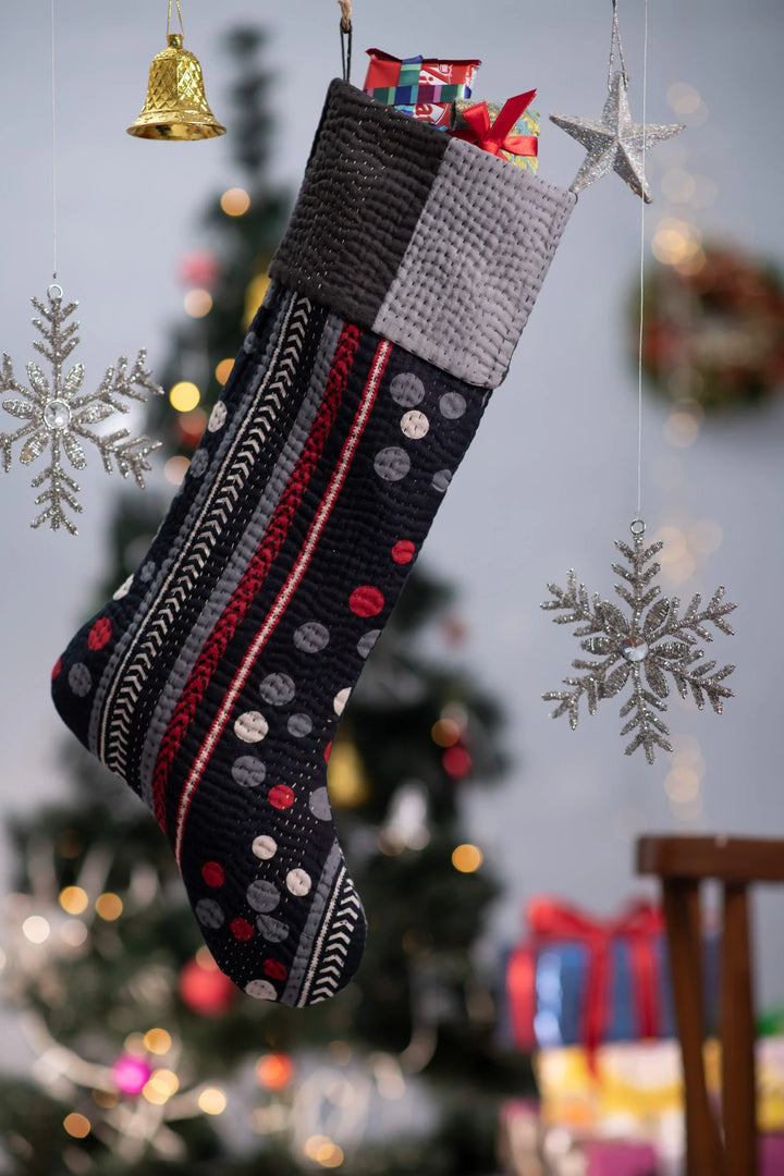 Monotone Ikat Kantha Stocking-Black