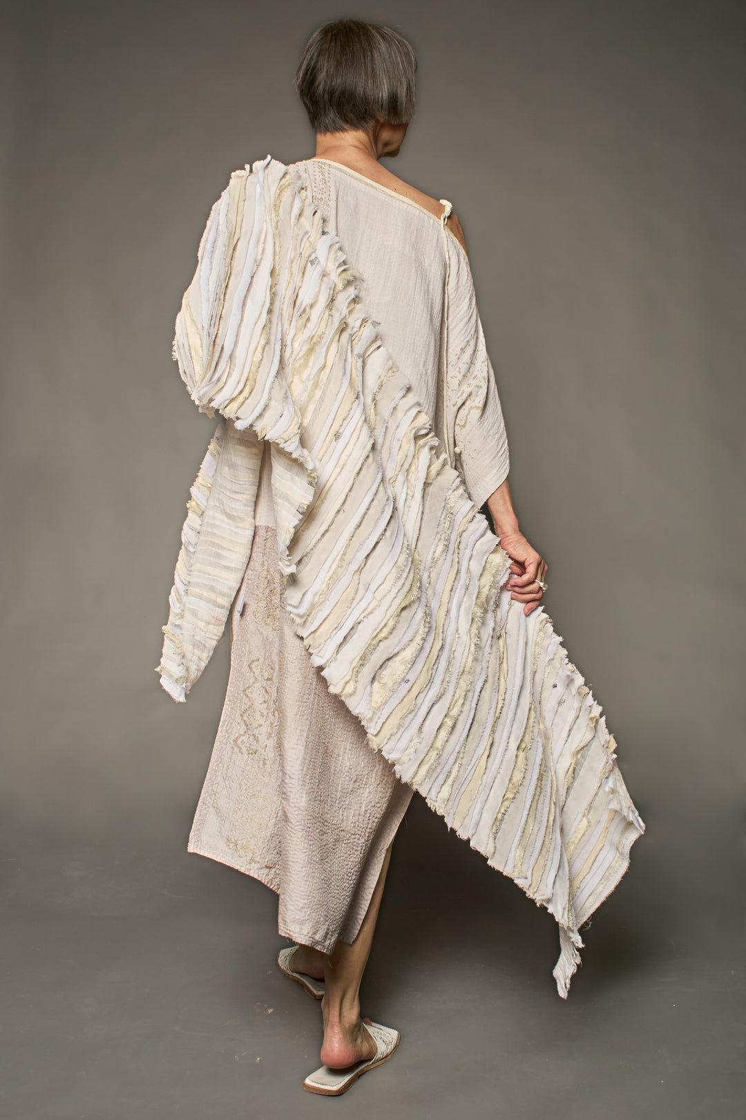 WAVY STRIPE KANTHA SCARF STANDARD - wv2801-ivy -