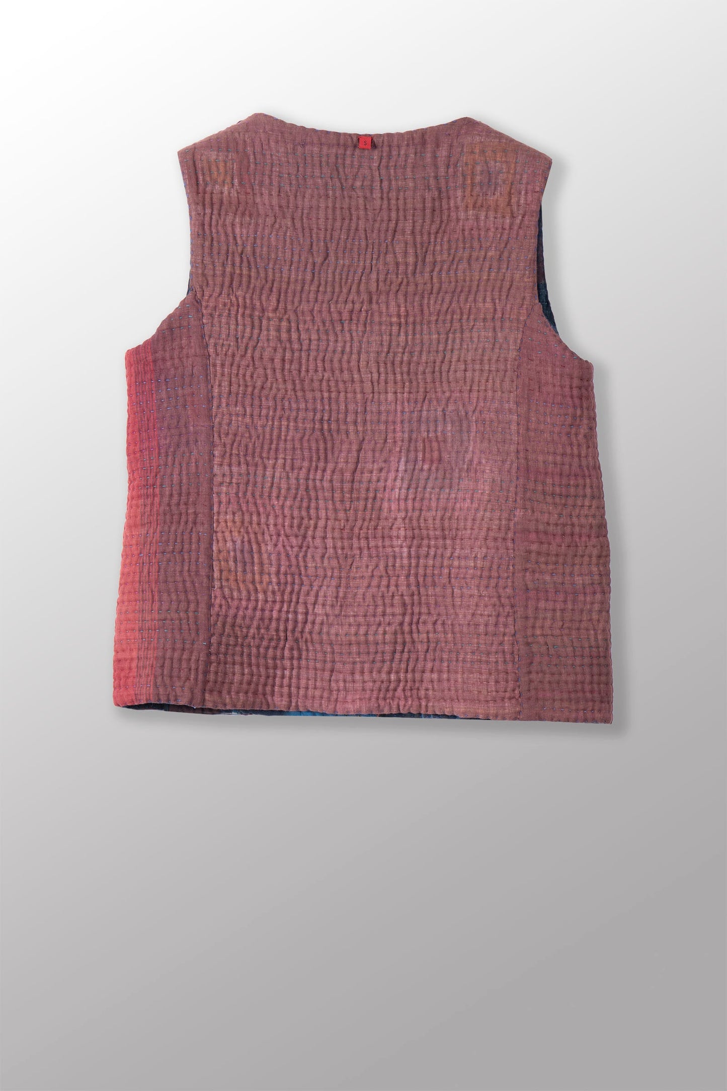 QUILTED OVERDYE RED COTTON KANTHA CREW NECK FITTED VEST - oq5228-cblu003s -