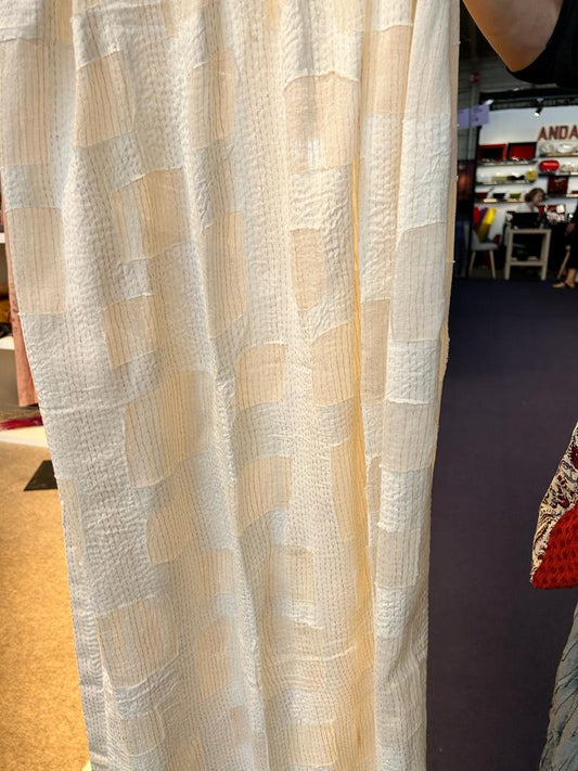 CUT THROUGH SQUARE AND HOLES KANTHA SHAWL MEDIUM - cu2802-ivy -