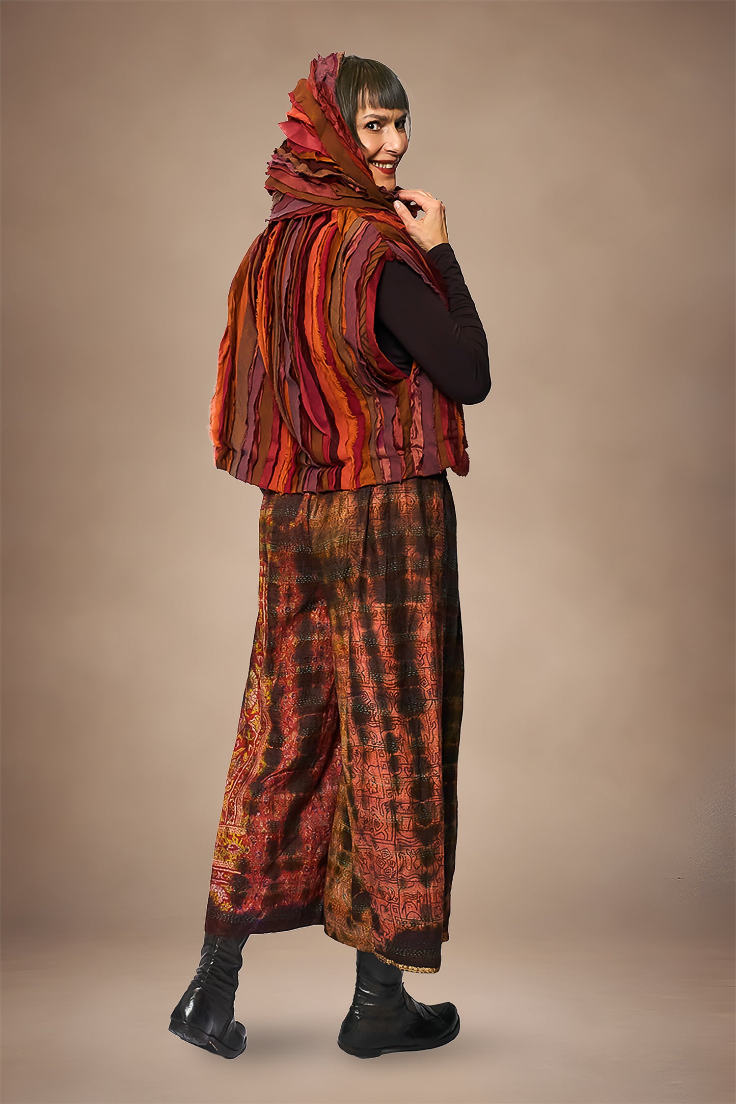 WAVY STRIPE KANTHA WIDE SHOULDER VEST - wv2245-org -