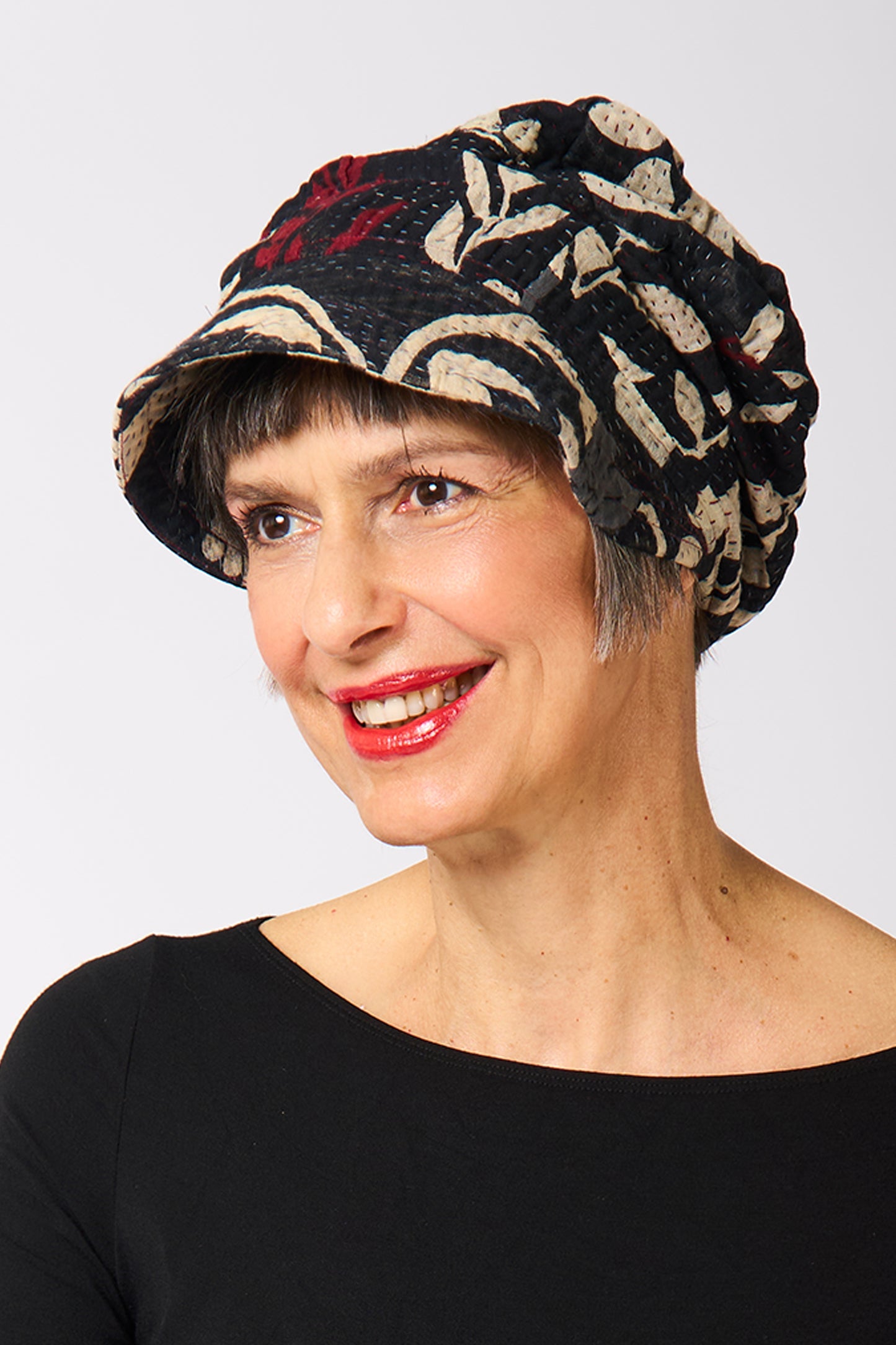 BLACK AND WHITE PRINT PATCH KANTHA HALF BRIM HAT - pn4881-blk -