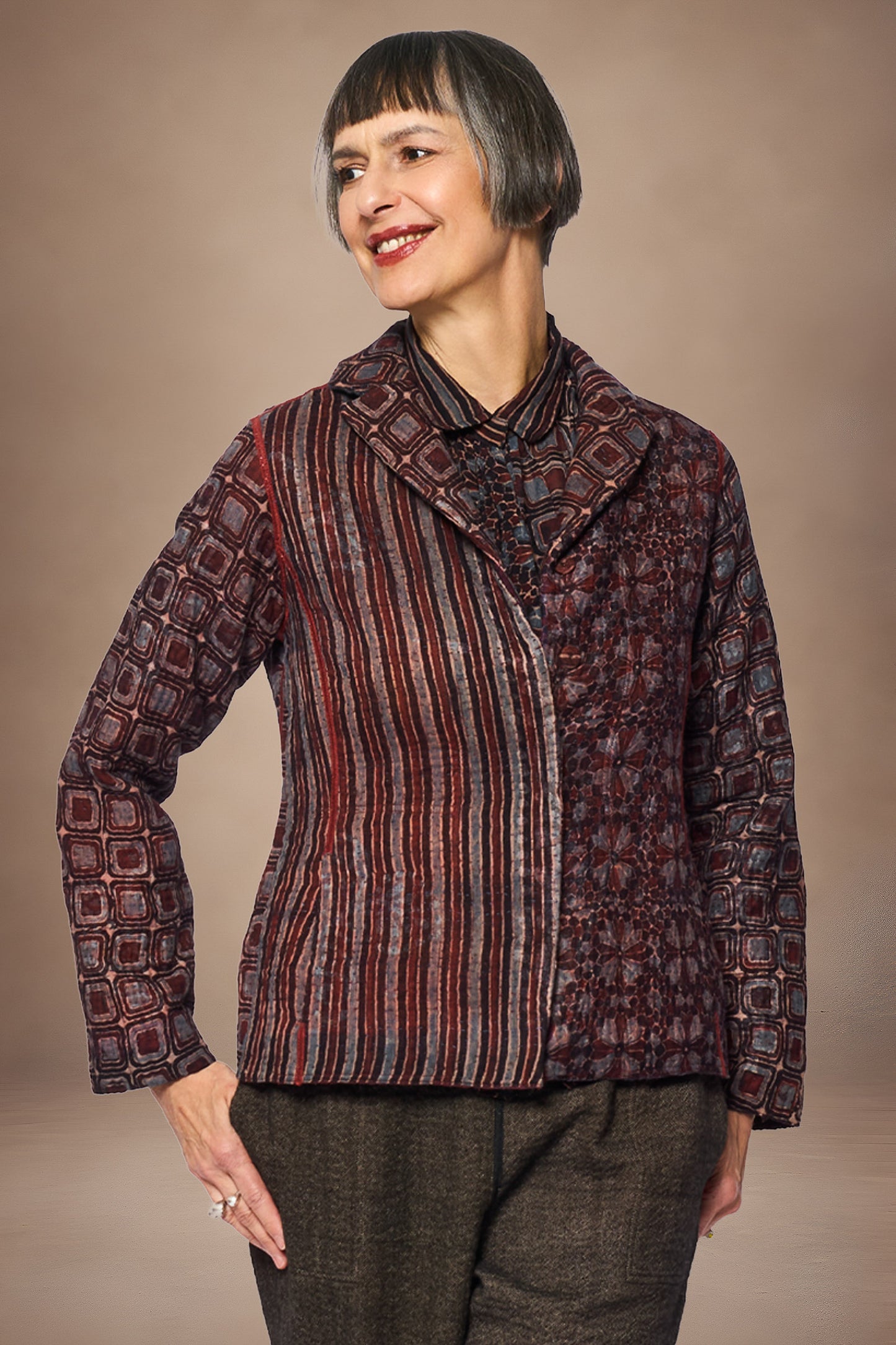 AJRAKH PRINT AND SILK COTTON PATCH KANTHA SHAPED JACKET - az4j109-brn -