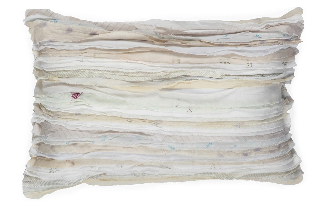 Wavy Stripe White cushion