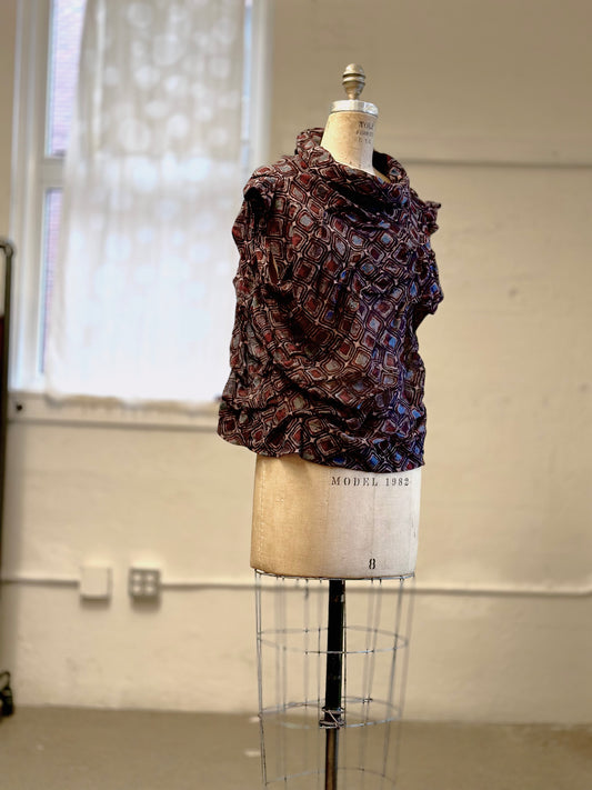 AJRAKH SQUARE WAVY TUCK SHELL TOP - aq1553-blk -