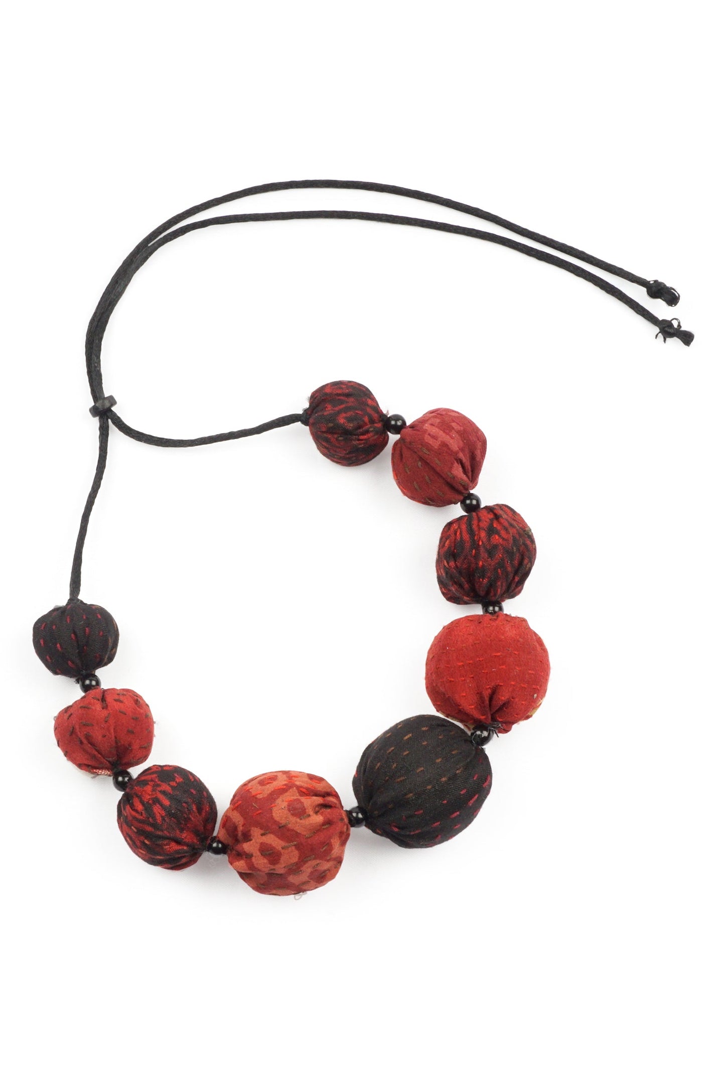 KIMONO PRINT KANTHA NUTS SHORT NECKLACE - kp2700-red -