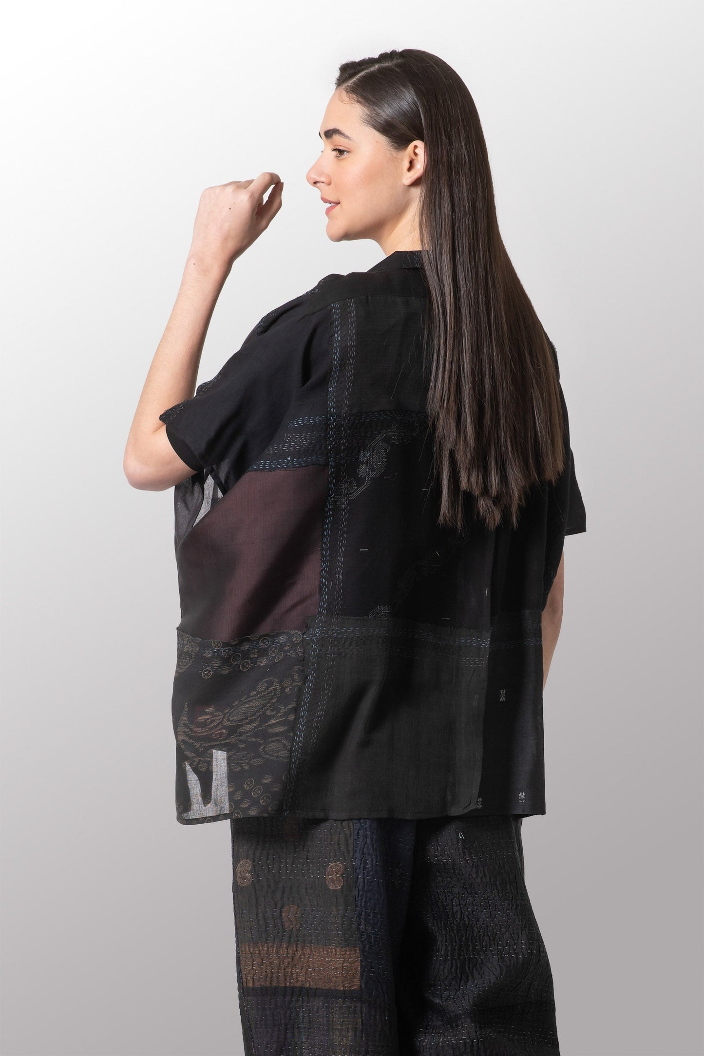 MOSAIC TILE PATCH KANTHA PONCHO TOP - mt1568-blk -