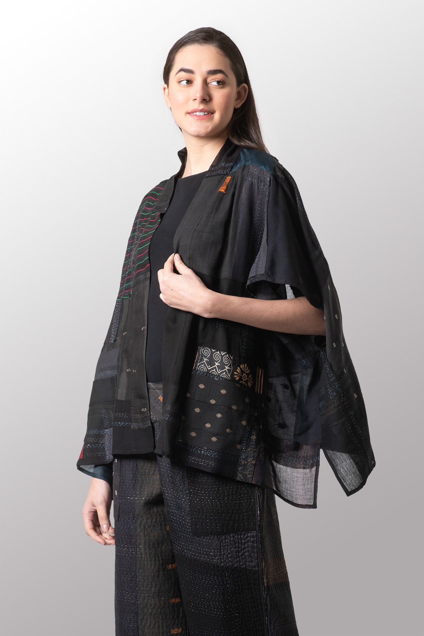 MOSAIC TILE PATCH KANTHA PONCHO TOP - mt1568-blk -