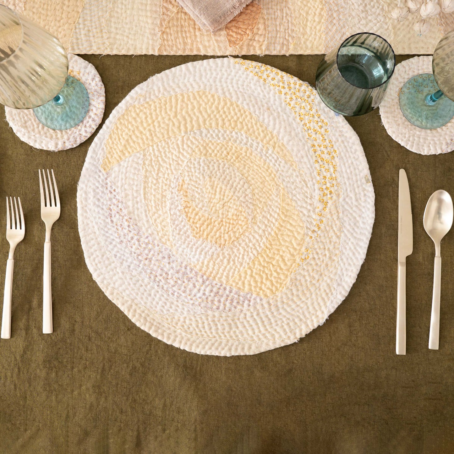 New Dawn fray patch Rose Placemat (Set of 2)